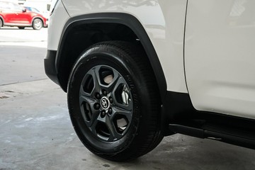 https://vehicle-cdn.autoleague.cloud/31373_U309785_6.jpg