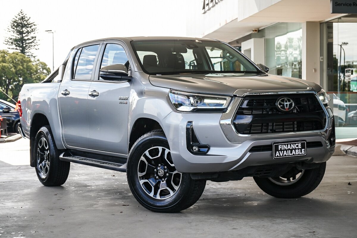 Toyota Hilux image 1