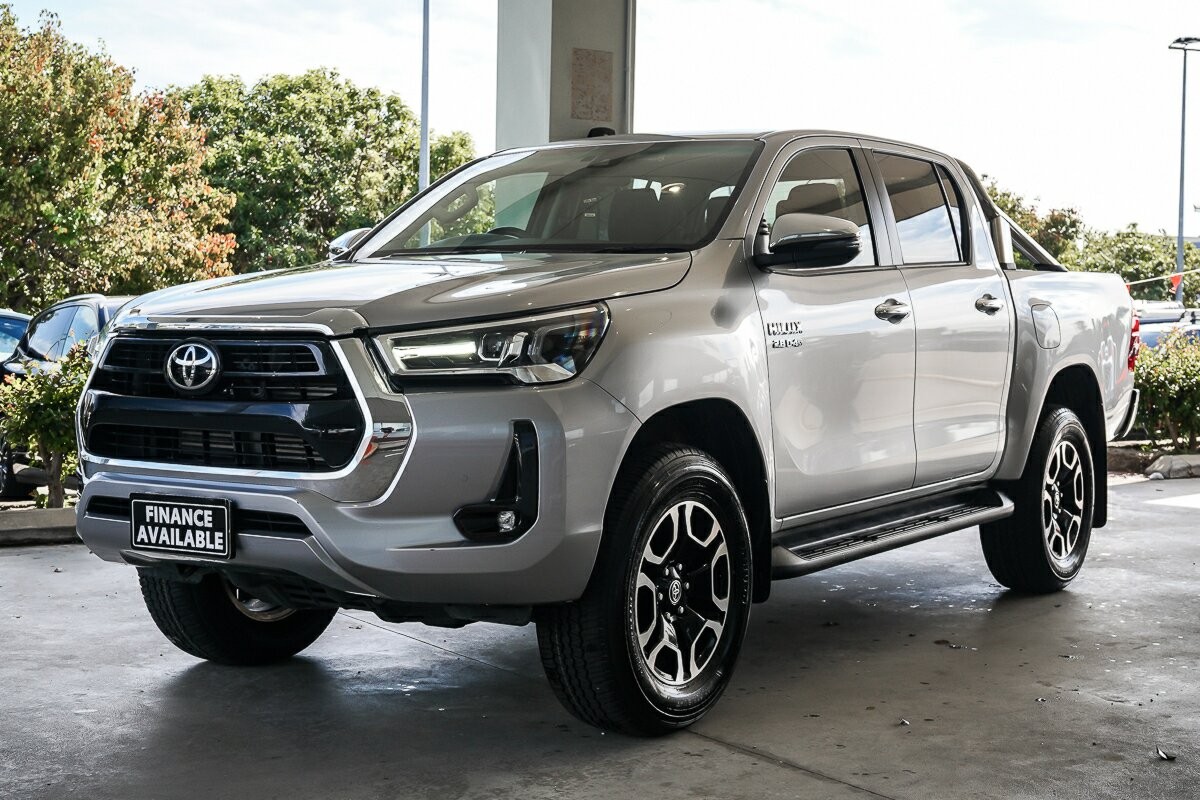 Toyota Hilux image 4
