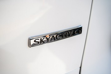 https://vehicle-cdn.autoleague.cloud/31373_U309792_11.jpg