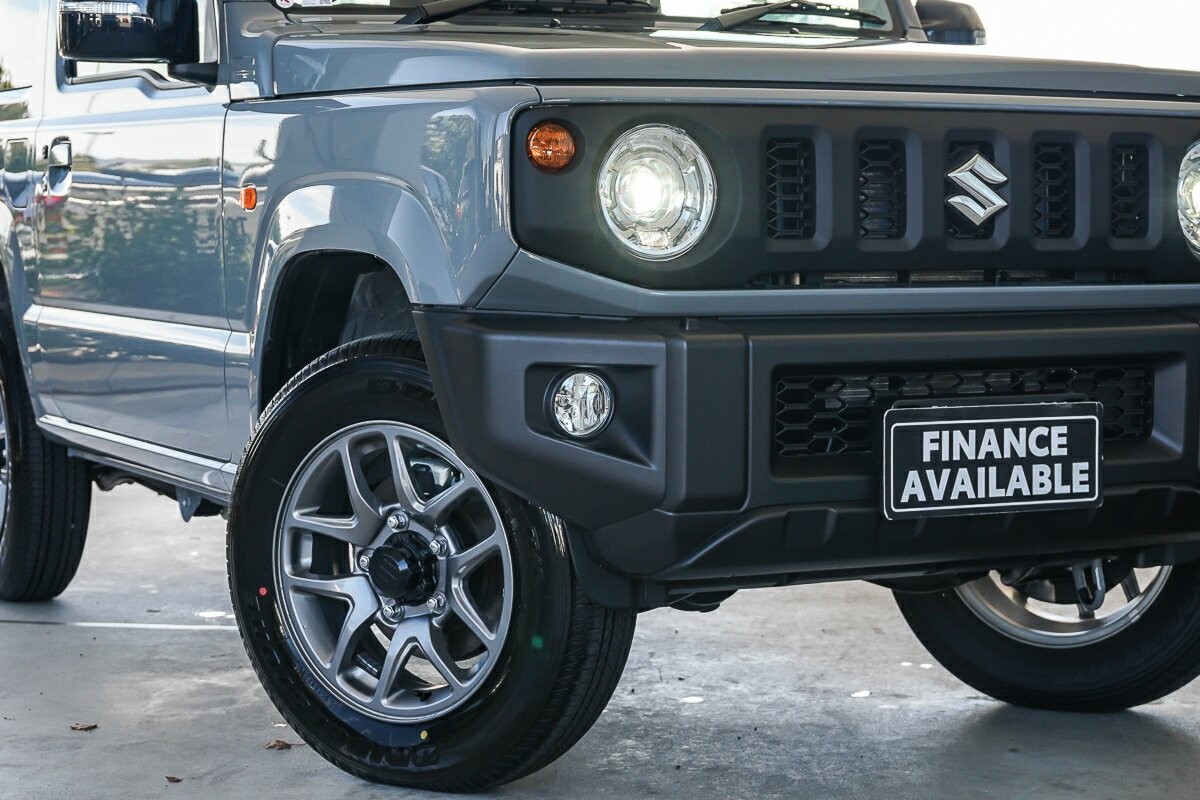 Suzuki Jimny image 2