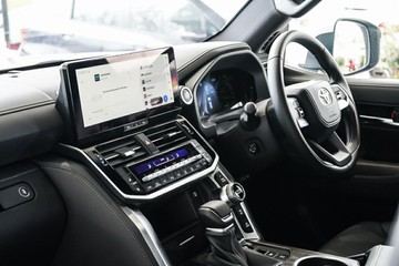https://vehicle-cdn.autoleague.cloud/31373_U309799_23.jpg