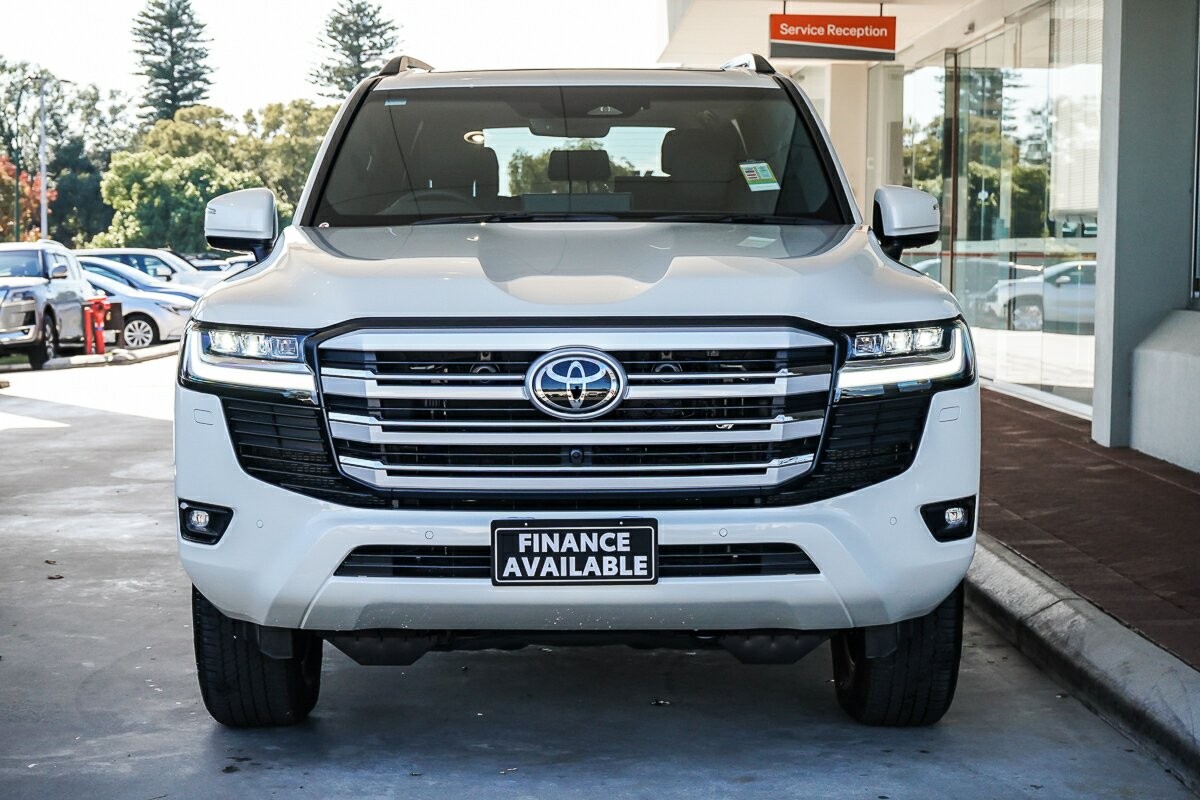 Toyota Landcruiser image 3