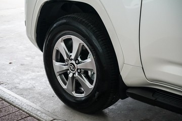 https://vehicle-cdn.autoleague.cloud/31373_U309799_5.jpg