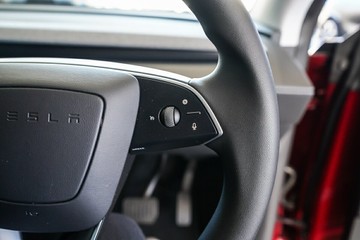 https://vehicle-cdn.autoleague.cloud/31373_U309801_13.jpg
