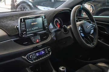 https://vehicle-cdn.autoleague.cloud/31373_U309803_20.jpg