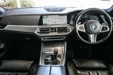 https://vehicle-cdn.autoleague.cloud/31373_U309805_15.jpg