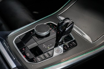 https://vehicle-cdn.autoleague.cloud/31373_U309805_24.jpg