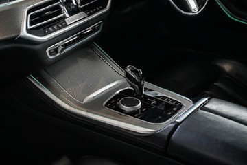 https://vehicle-cdn.autoleague.cloud/31373_U309805_28.jpg