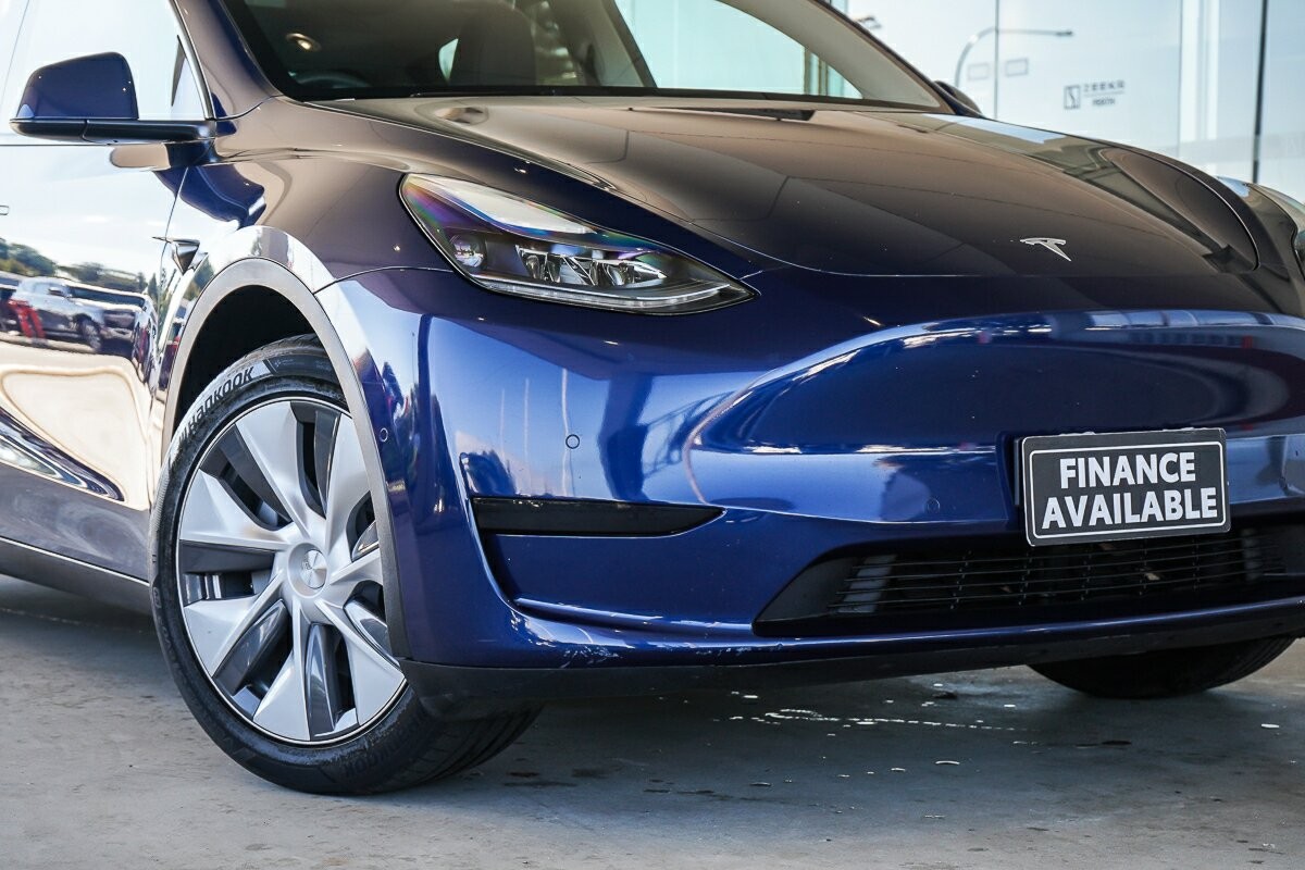 Tesla Model Y image 2
