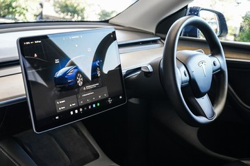 https://vehicle-cdn.autoleague.cloud/31373_U309808_24.jpg