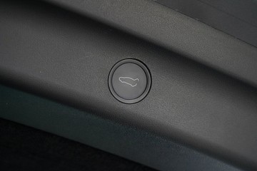 https://vehicle-cdn.autoleague.cloud/31373_U309809_11.jpg
