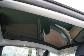 https://vehicle-cdn.autoleague.cloud/31373_U309810_13.jpg