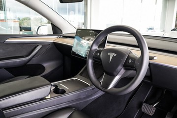 https://vehicle-cdn.autoleague.cloud/31373_U309810_15.jpg