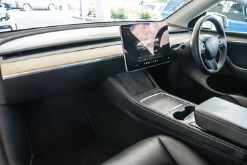 https://vehicle-cdn.autoleague.cloud/31373_U309810_23.jpg