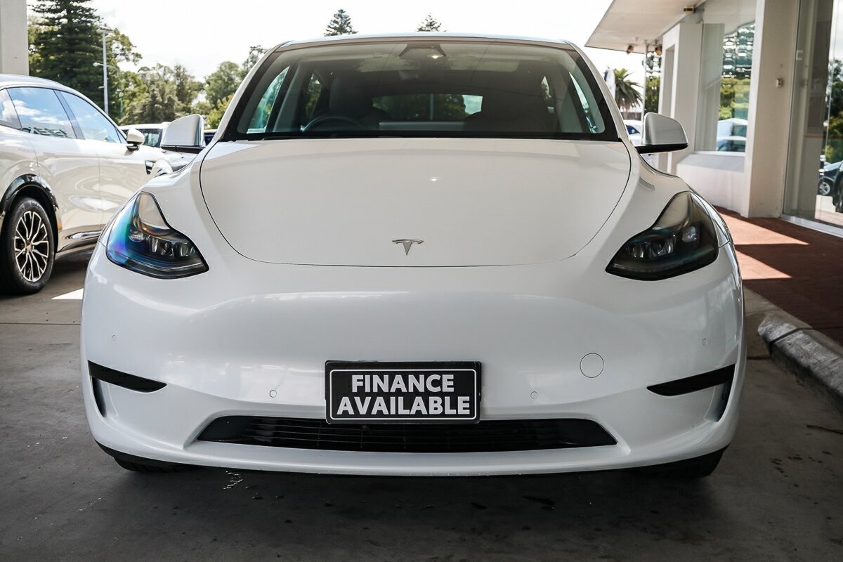 Tesla Model Y image 3