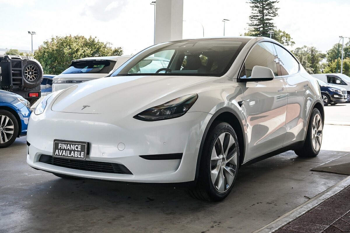 Tesla Model Y image 4