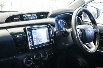 https://vehicle-cdn.autoleague.cloud/31373_U309816_10.jpg