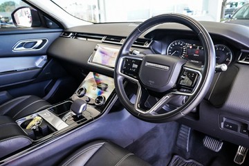 https://vehicle-cdn.autoleague.cloud/31373_U309819_14.jpg