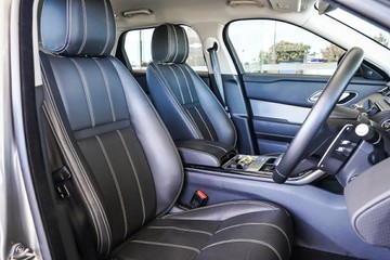 https://vehicle-cdn.autoleague.cloud/31373_U309819_15.jpg
