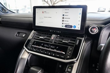 https://vehicle-cdn.autoleague.cloud/31373_U309820_20.jpg