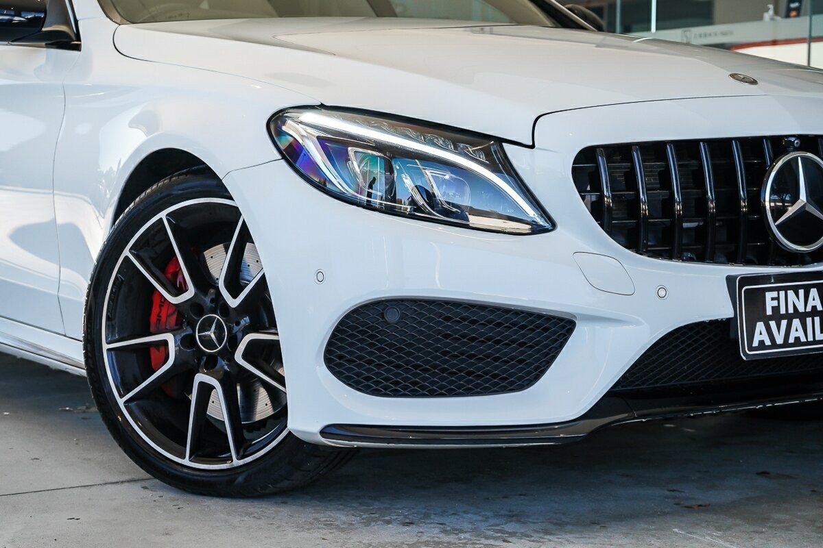 Mercedes Benz C-class image 2