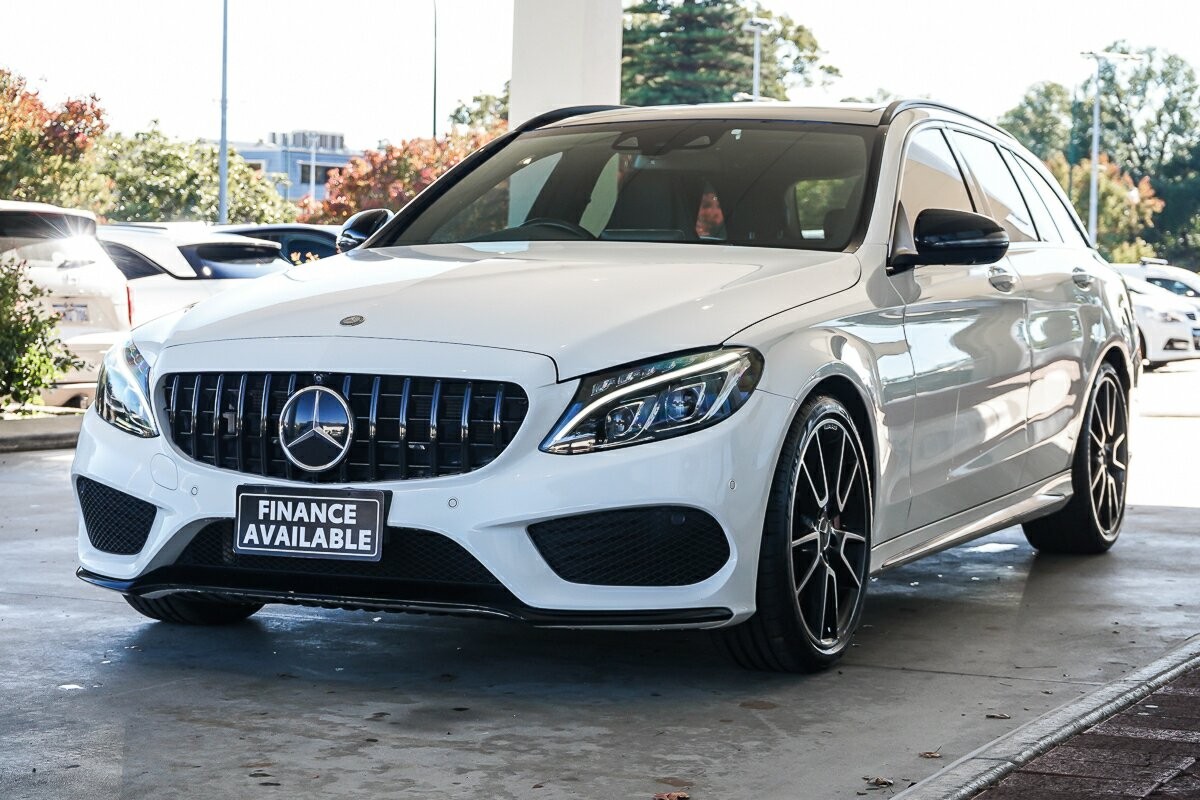 Mercedes Benz C-class image 4