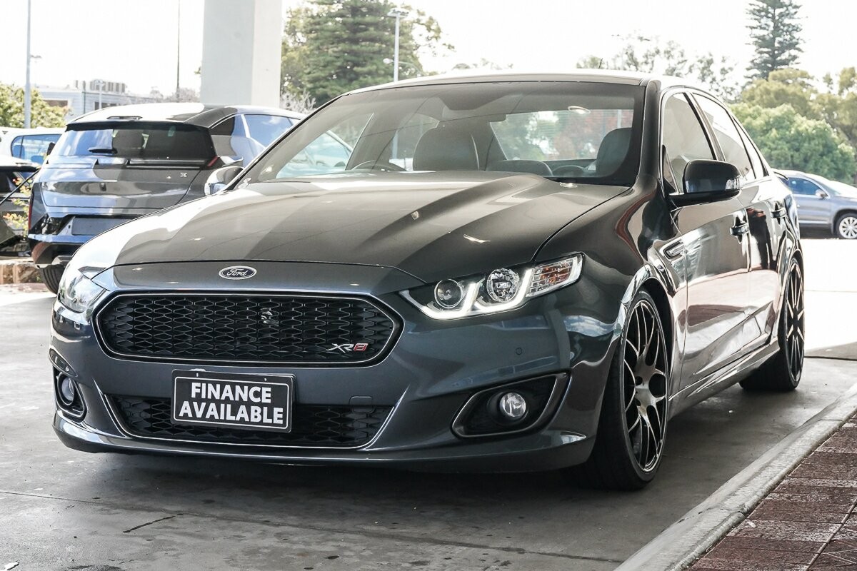 Ford Falcon image 4
