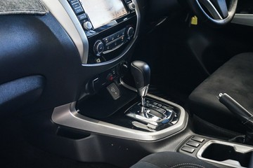 https://vehicle-cdn.autoleague.cloud/31373_U309836_20.jpg