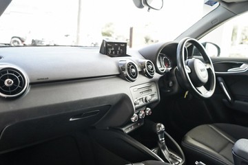 https://vehicle-cdn.autoleague.cloud/31373_U309849_22.jpg