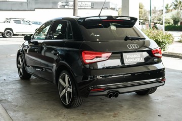 https://vehicle-cdn.autoleague.cloud/31373_U309849_6.jpg