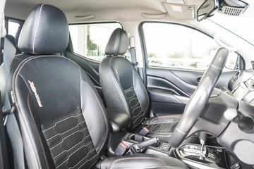 https://vehicle-cdn.autoleague.cloud/31373_U309852_14.jpg