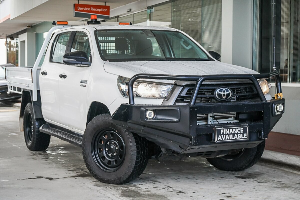 Toyota Hilux image 1