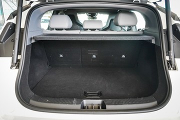 https://vehicle-cdn.autoleague.cloud/31373_U309865_11.jpg