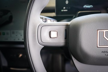 https://vehicle-cdn.autoleague.cloud/31373_U309865_17.jpg