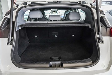 https://vehicle-cdn.autoleague.cloud/31373_U309866_10.jpg