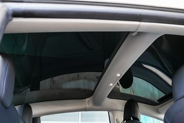 https://vehicle-cdn.autoleague.cloud/31373_U309873_15.jpg