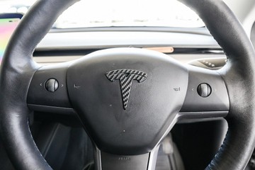 https://vehicle-cdn.autoleague.cloud/31373_U309873_18.jpg
