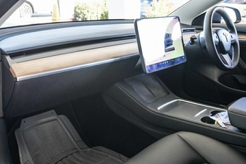 https://vehicle-cdn.autoleague.cloud/31373_U309873_25.jpg