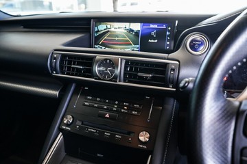 https://vehicle-cdn.autoleague.cloud/31373_U309886_17.jpg