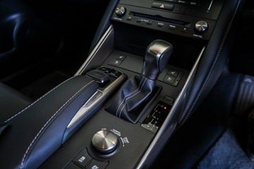 https://vehicle-cdn.autoleague.cloud/31373_U309886_18.jpg