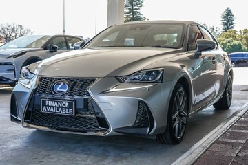 https://vehicle-cdn.autoleague.cloud/31373_U309886_4.jpg