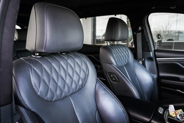 https://vehicle-cdn.autoleague.cloud/31373_U309888_13.jpg