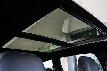 https://vehicle-cdn.autoleague.cloud/31373_U309888_14.jpg
