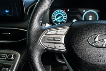 https://vehicle-cdn.autoleague.cloud/31373_U309888_15.jpg