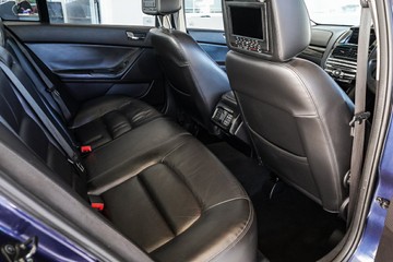https://vehicle-cdn.autoleague.cloud/31373_U309895_12.jpg