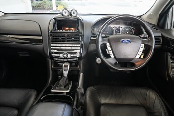 https://vehicle-cdn.autoleague.cloud/31373_U309895_13.jpg