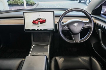 https://vehicle-cdn.autoleague.cloud/31373_U309908_12.jpg