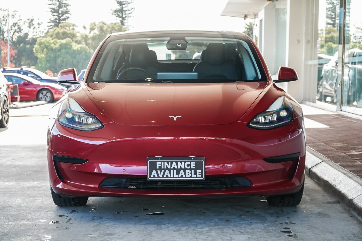 Tesla Model 3 image 3