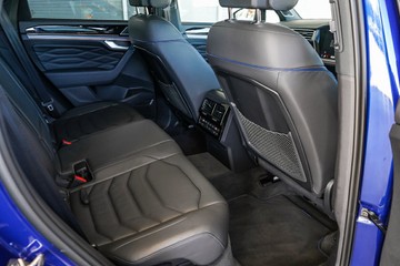 https://vehicle-cdn.autoleague.cloud/31373_U309918_11.jpg